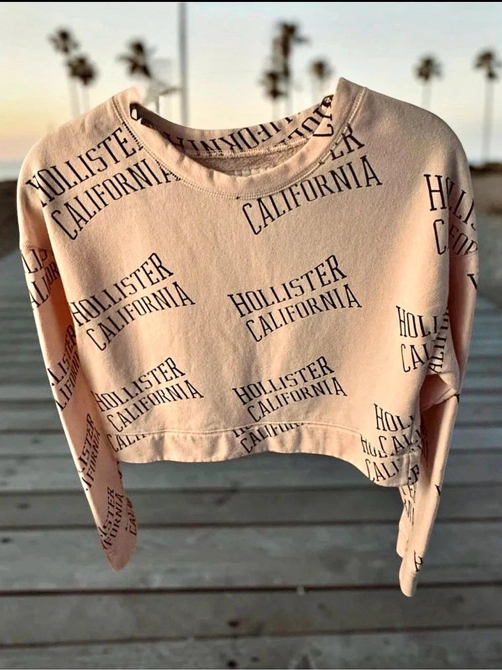 Hollister California All-Over Print Cropped Sweatshirt XS